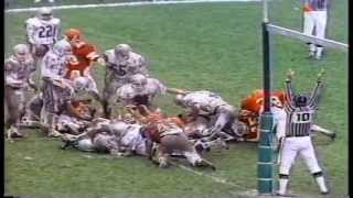 1985 Vanier Cup Highlights University of Calgary Dinos vs University of Western Ontario Mustangs [upl. by Darcey68]