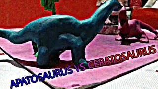 Ceratosaurus VS Apatosaurus [upl. by Eibob]