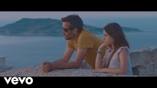 Daniele Silvestri  Tutti matti Official Video [upl. by Eidson]