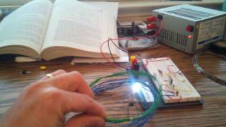 Wireless Power Transfer  Colpitts Oscillator [upl. by Vatsug]