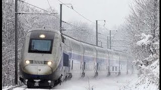 Trains et TGV dans la neige [upl. by Idhem]