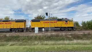 Union Pacific Railroads South Local LSF54 runs through the throttle notches [upl. by Figueroa]