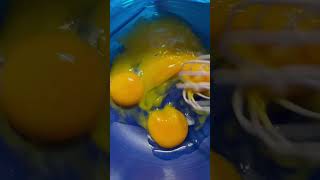 Hand Beat handbeating preparing eggs yellow eggshorts viral asmr trending simple [upl. by Chan]