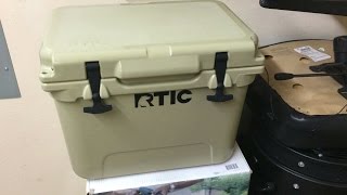 RTIC 20 Cooler Ice Test [upl. by Anivlek]