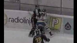 Ilves  Kärpät pronssiottelu 2001 [upl. by Blondell]