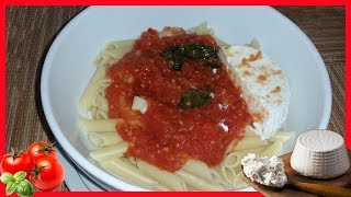 Pasta con salsa di pomodoro e ricotta fresca  Le Ricette di Zio Roberto [upl. by Anina]