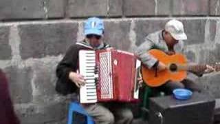 Quito Ecuador centro histórico musica nacional [upl. by Yehtomit]