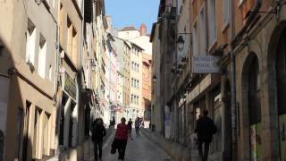 Shopping sur les pentes de la CroixRousse [upl. by Winikka]