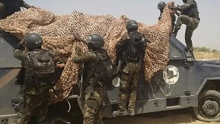 Cameroun  arrestation dune trentaine de militaires engagés contre Boko Haram officiel [upl. by Heinrick]