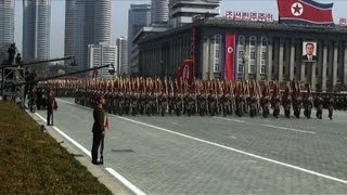 Desfile militar en Corea del Norte [upl. by Llevaj]