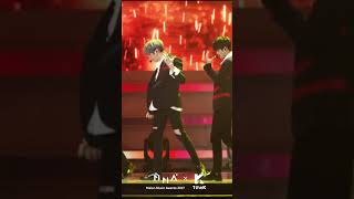 Melon Music Awards 2017멜론뮤직어워드 Wanna One Kang Daniel Vertical cam워너원 강다니엘 세로캠 [upl. by Notaes886]