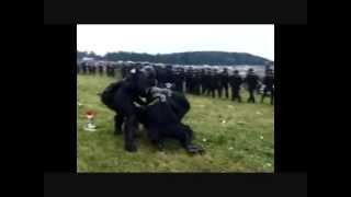 Nohavica Už zase bijou děti Čuráci CzechTek 2005 [upl. by Adnical]