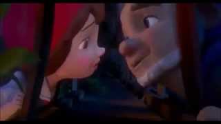 Gnomeo and Juliet  Gnomeo gets stuck in fence  first attampted kiss [upl. by Tiffanle]