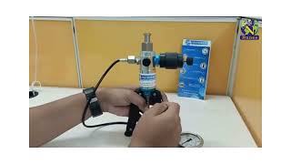 Hand Operated Vacuum and Pressure Pump Calibrator [upl. by Alfonse597]