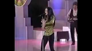 Shakira  Pies Descalzos Sueños Blancos  Live [upl. by Tayler]