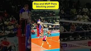 Ung blocking power ng Risa Sato at MVP Pons creamline risasato bernadethpons pvl volleyball [upl. by Jackie795]