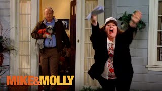 Molly Snoops on her Neighbor for Writing Inspiration  Mike amp Molly [upl. by Lundquist]