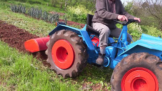 👉 Tractor PASQUALI 956603 ► Tractor trabajando  tuhuertofacil [upl. by Benedicto]