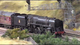 Britains Biggest Model Railway  Heaton Lodge Junction 51221 [upl. by Annayoj146]