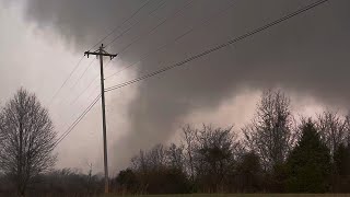 INTENSE TORNADO IN CLARKSVILLE TN LOUD ROAR [upl. by Eatnoj]