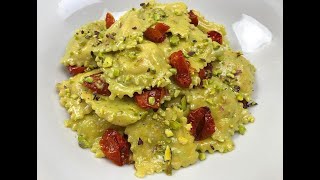 RAVIOLI quotGODURIAquot CON PESTO DI PISTACCHI  TUTORIAL  CUCINANDOMELAGODO [upl. by Soilisav]