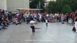 Break dance at Trocadéro Tour Eiffel in Paris By Dj Martelinho 2010 [upl. by Otsuaf]