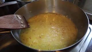 HOW TO COOK PERFECT RISOTTO COOKING LESSON 01 [upl. by Aztilem609]