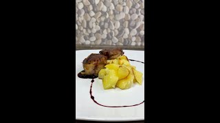 MEDAGLIONI DI MAIALE CON PATATE AL FORNO ASMR Shorts [upl. by Aneel]