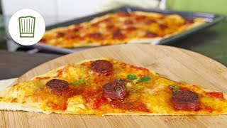 Pizza mit Chorizo und Büffelmozzarella  Chefkochde [upl. by Mannos216]