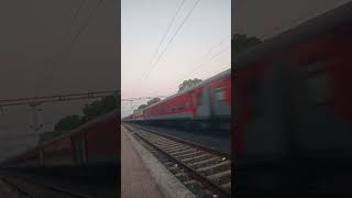 Ahemdabad varansi express 💥💥 short viral video [upl. by Kornher]