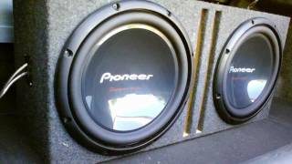 Hifonics Brz2400 w  Pioneer tsw309d4 [upl. by Bloxberg]