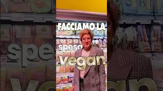 Vegano non è sinonimo di salutare Evita cibi finti ultraprocessati scegli alimenti veri perte [upl. by Jacinta507]