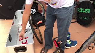 171205 Buxum Box Bike Unpacking and Assemble in 3 mins SWorks Venge Vias Disc PSLE [upl. by Knowland]