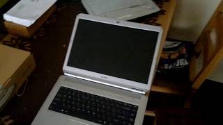 JAK WYMIENIĆ MATRYCĘ W LAPTOPIE SONY VAIO 154  ForumWiedzy [upl. by Erinna46]