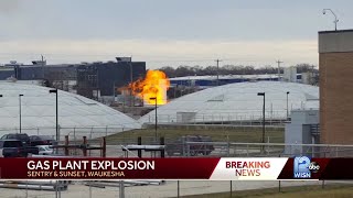 Video Hydrogen tank explodes at gas company [upl. by Eeliak]