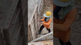 Remove aluminium formwork by take out pin [upl. by Foster686]