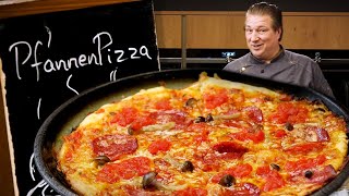 Pan Pizza  Pizza aus der Pfanne ohne Backofen ohne Hefe  Das schnelle Gericht [upl. by Kovacs730]