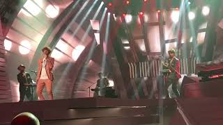 Festival Sanremo 2018  Ultima puntata  Stato Sociale [upl. by Horten]