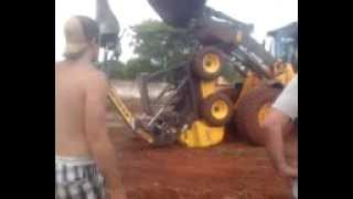 NEW HOLLAND SKIDSTEER LOADER FAIL [upl. by Annayr]