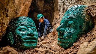 Archaeologists Uncover Greatest Mayan Treasure During a Routine Cave Excavation [upl. by Trip]