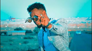 KHADAR NIKKI  RAFIIQAYGA NOLOSHA  New Somali music 2020 [upl. by Hammer]