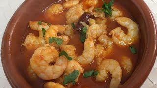 Gambas al pil pil  Cómo hacer Gambas al pil pil o Gambas al ajillo  Receta rápida y fácil [upl. by Curren]