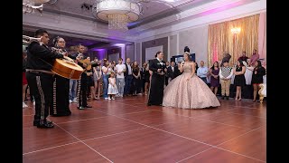 Quinceañera canta quotNo Llega el Olvidoquot con Mariachis [upl. by Hound983]