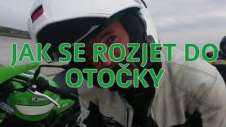 Jak jezdit na motorce Jak se rozjet do zatáčky JezdiLípcz [upl. by Acire315]