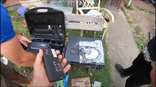 VINTAGE ELECTRONICS NAMBOUR ANTIQUE AND COLLECTORS MARKET PACKING THE GOODS [upl. by Osric673]