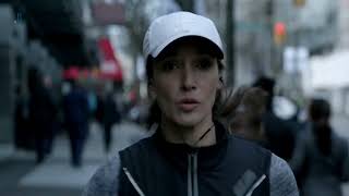 Jennifer Beals  She is a runner [upl. by Rohclem]