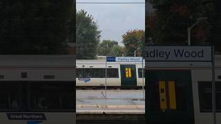 Train at Hadley Wood railway trainspotting [upl. by Idoj]