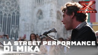 La street performance di Mika [upl. by Hobbie566]