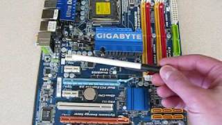 Gigabyte EP45UD3P motherboard overview [upl. by Vershen627]