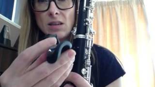 Ton Kooiman thumb rest for oboe and clarinet [upl. by Eelrihs]